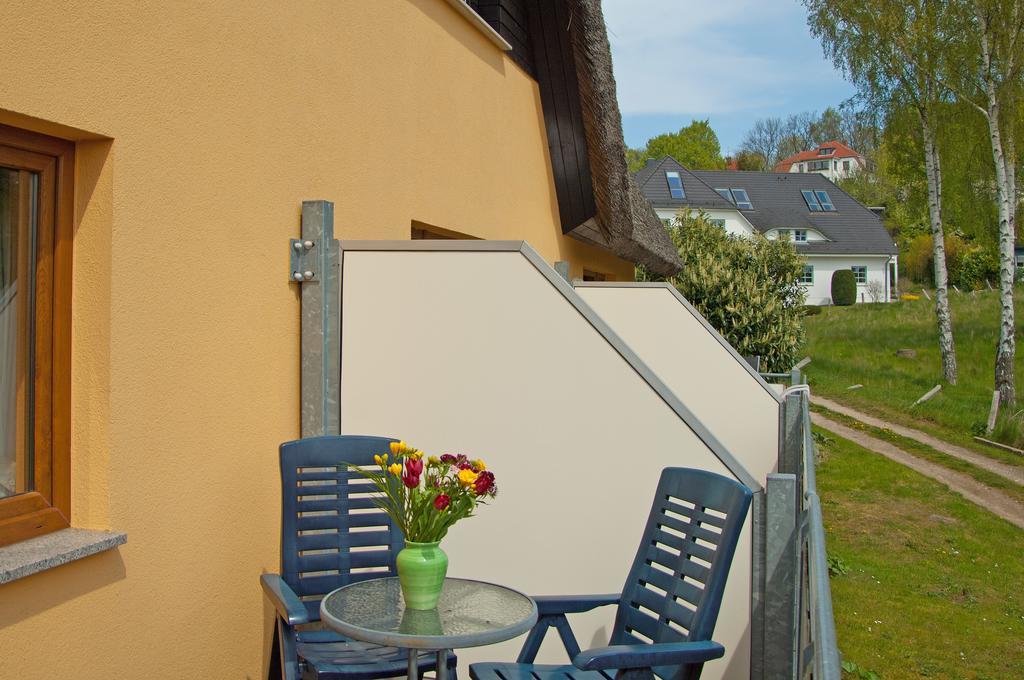 Ferien Unterm Reetdach In Gohren Hotel Goehren  Exterior photo
